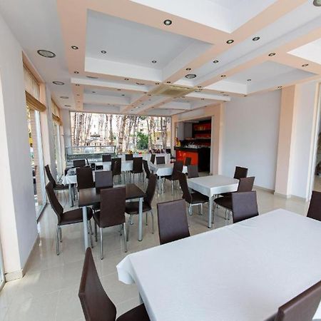 Intea Hotel Golem  Kültér fotó