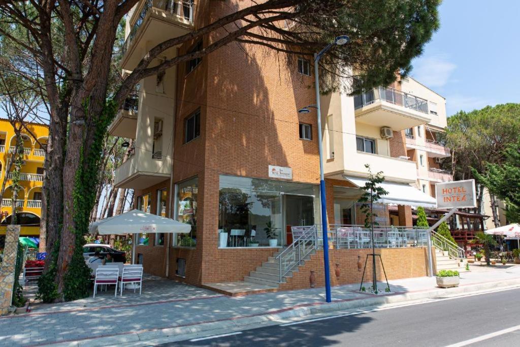 Intea Hotel Golem  Kültér fotó