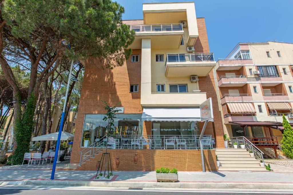 Intea Hotel Golem  Kültér fotó